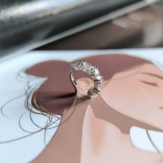 Silver earrings with cubic zirconia