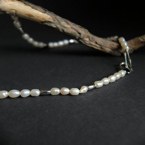 Silver necklace with baroque pearls