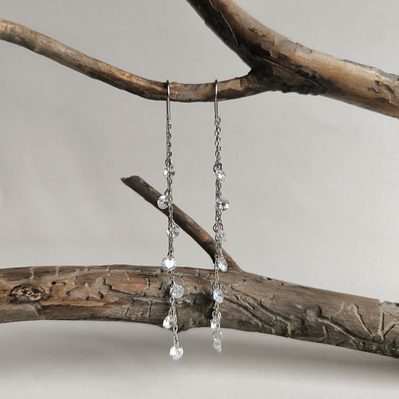 Silver earrings with cubic zirconia