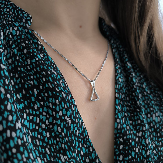 Серебряная подвеска с фианитами 0.1ct