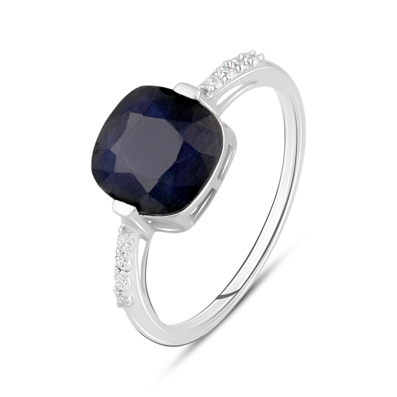 Серебряное кольцо с сапфиром
