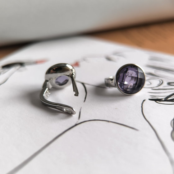 Silver earrings with cubic zirconia