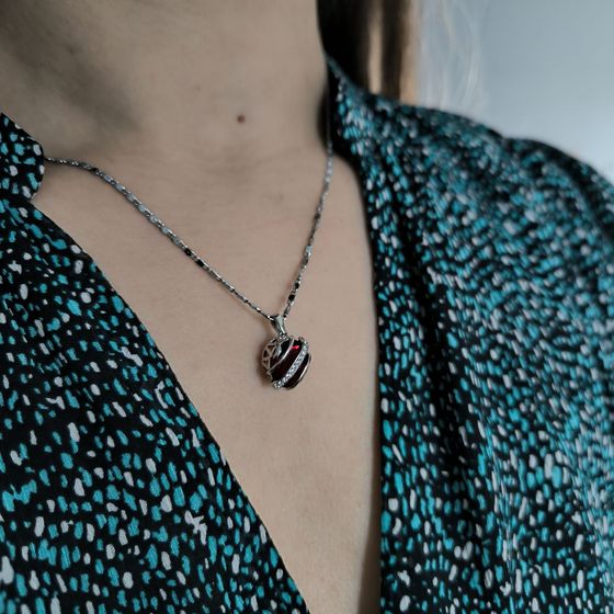 Серебряная подвеска с гранатом 3.993ct