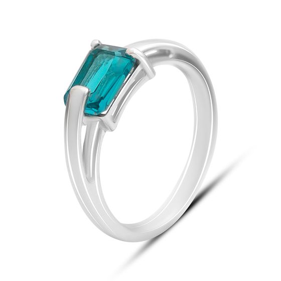 Silver ring with nano 1.385ct emerald