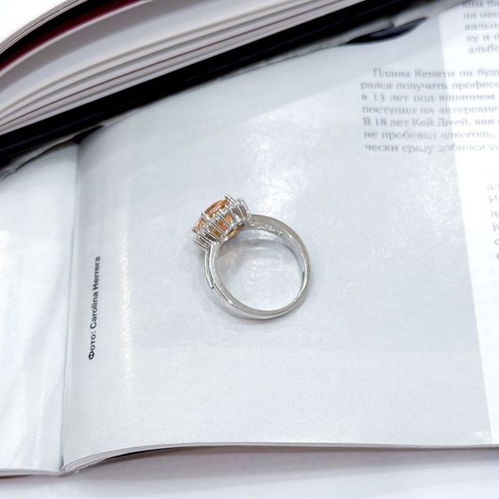 Silver ring with gold quartz, fianites