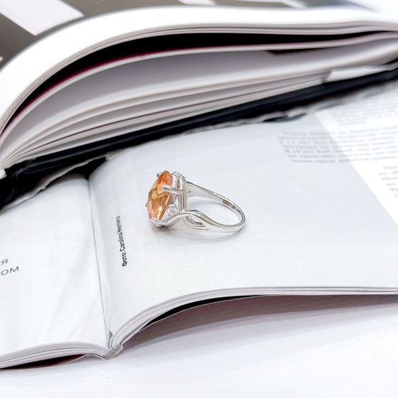 Sterling silver ring with gold quartz 4.448ct, phyanites
