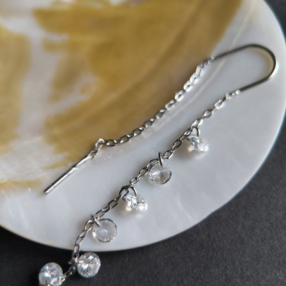 Silver earrings with cubic zirconia