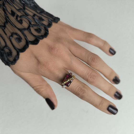 Серебряное кольцо с рубином 4.188ct