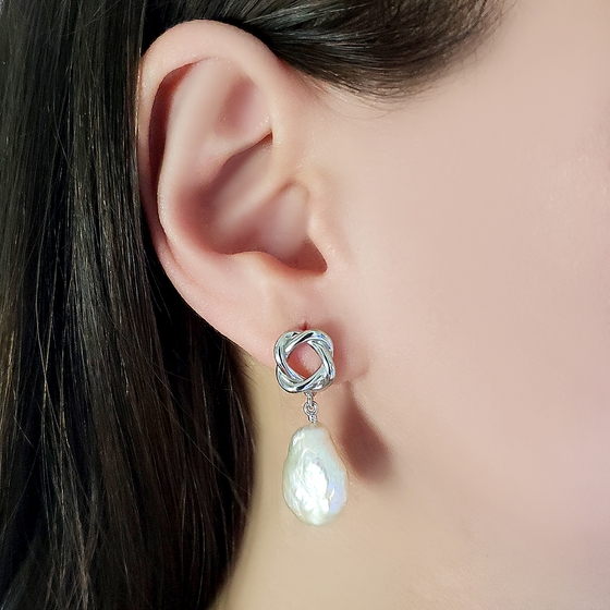 Серебряные серьги с жемчугом барочным