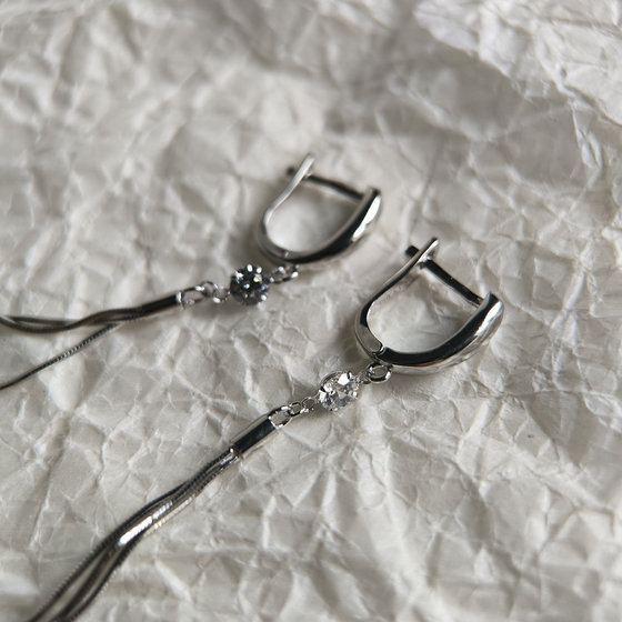 Silver earrings with cubic zirconia