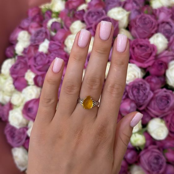 Silver ring with a 3.526ct nano citrine