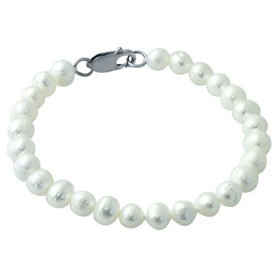 Silver bracelet with pearls