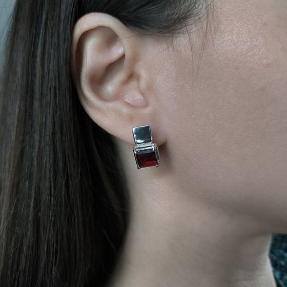 Срібні сережки з гранатом nano 4.117ct