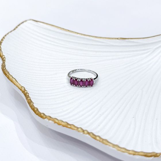 Sterling silver ring with 1.672ct ruby and fianites
