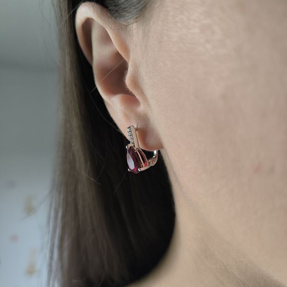 Silver Earrings with a 3.12 ct Nano Garnet