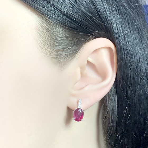 Silver Earrings with a 5.413-carat Ruby