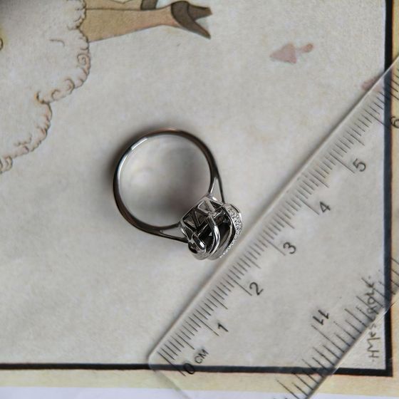 Срібна каблучка з раухтопазом (димчастим кварцом) 4.472ct, фіанітами
