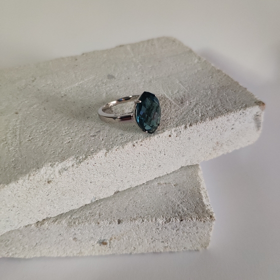 Silver Ring with a 4.84-carat London Blue Topaz
